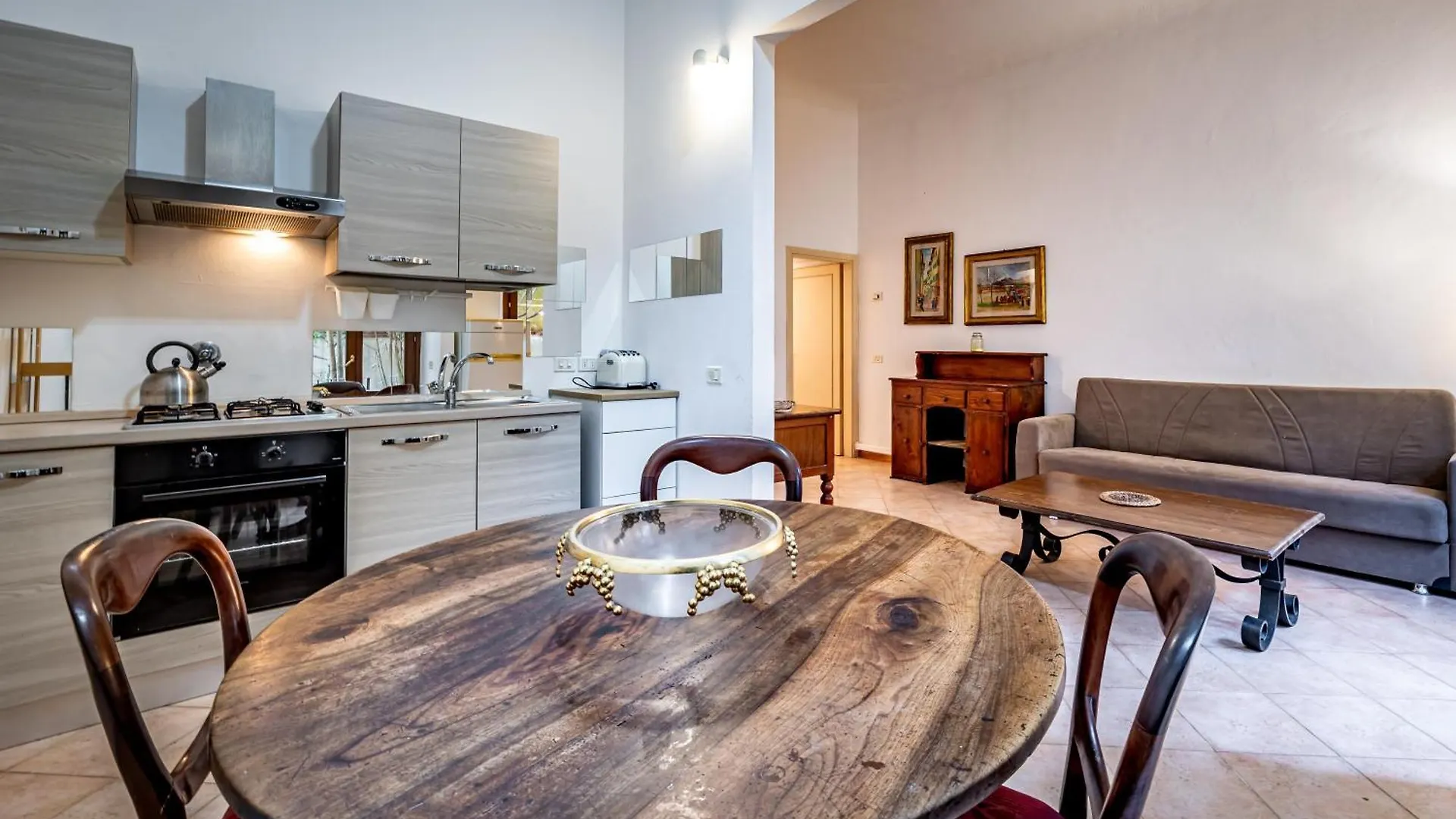 Apartment Appartamento Con Giardino Florence Italy